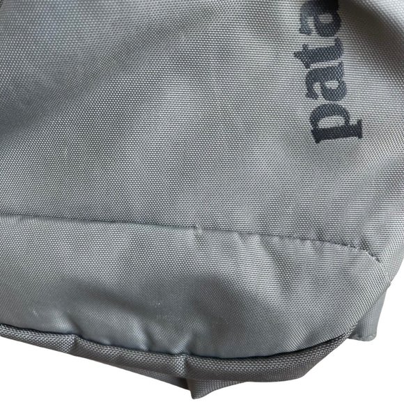 Patgonia Sling Crossbody Shoulder Bag - Picture 7 of 10